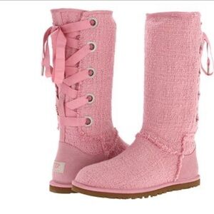 Ugg Pink Heirloom lace-up boots Sz 9